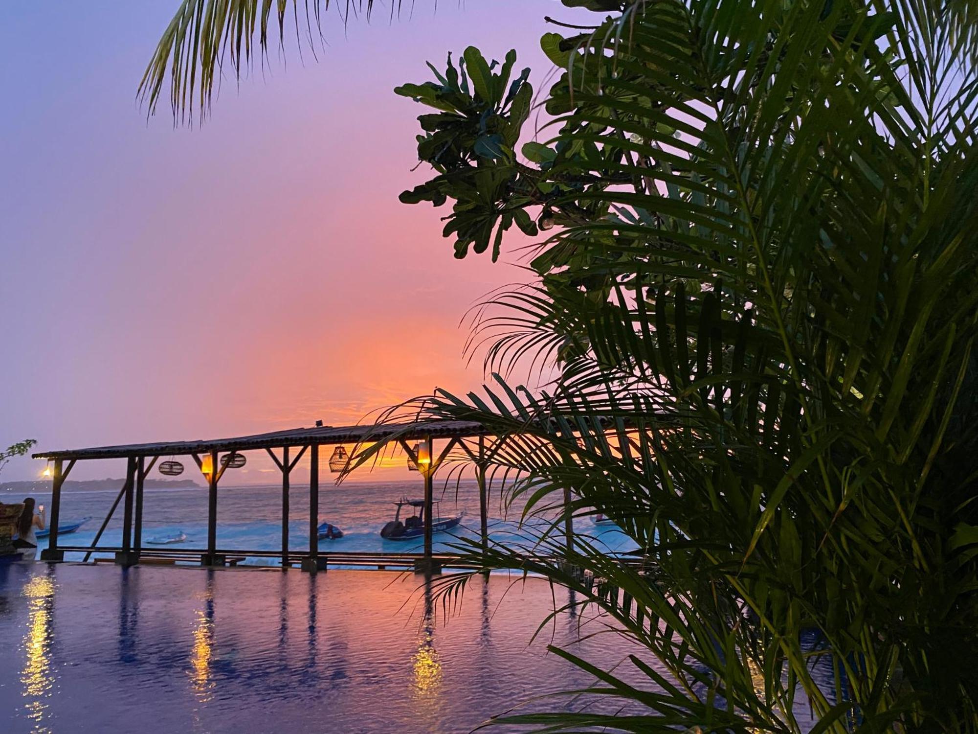 Linda Beach Hotel Lembongan Exterior foto