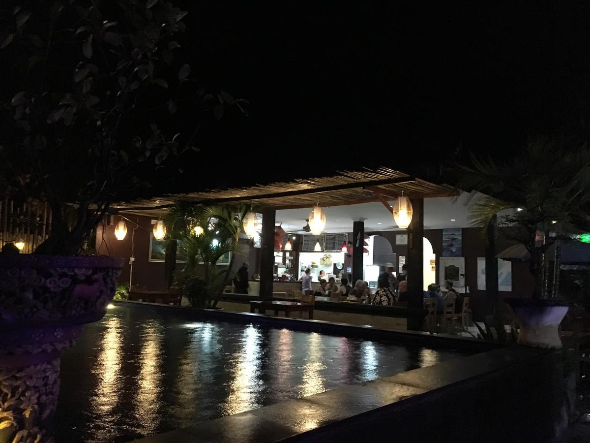Linda Beach Hotel Lembongan Exterior foto