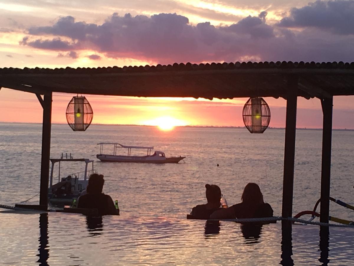 Linda Beach Hotel Lembongan Exterior foto