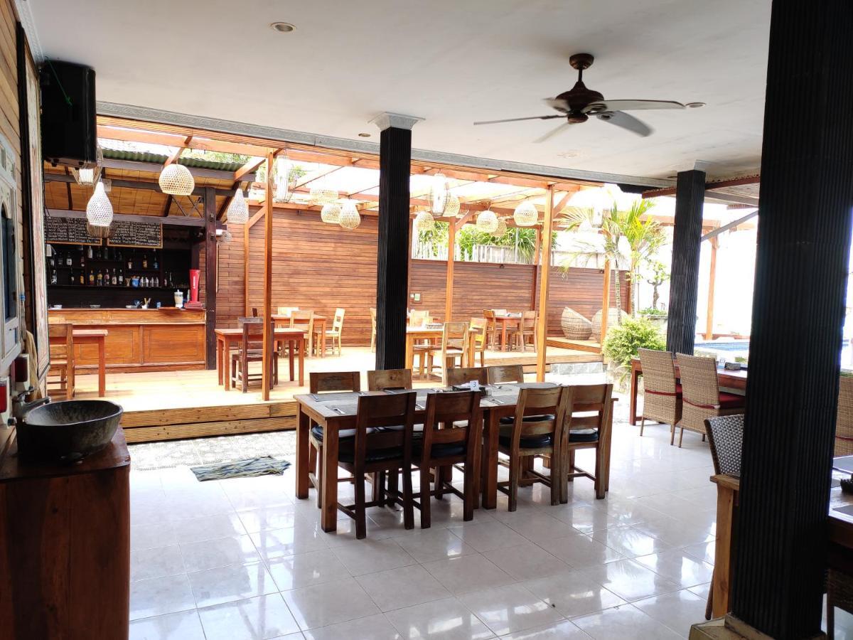Linda Beach Hotel Lembongan Exterior foto